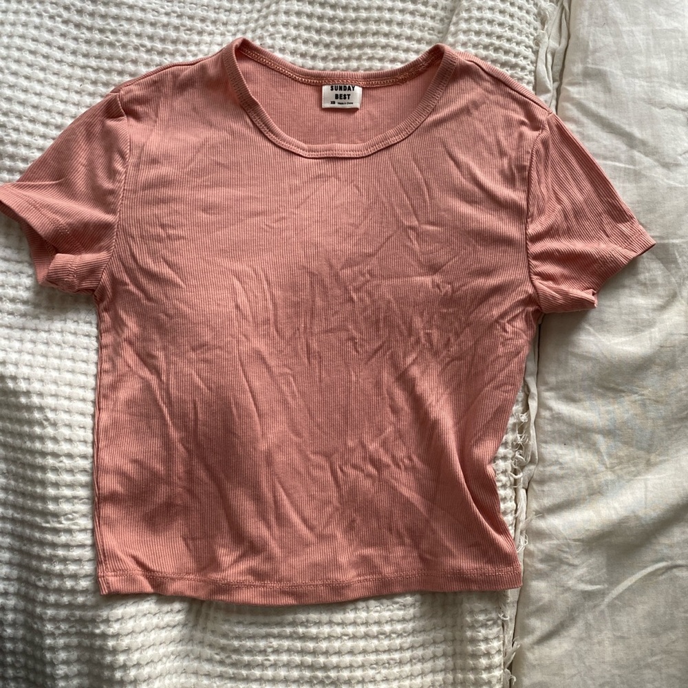 Aritzia Sunday Best baby tee peach